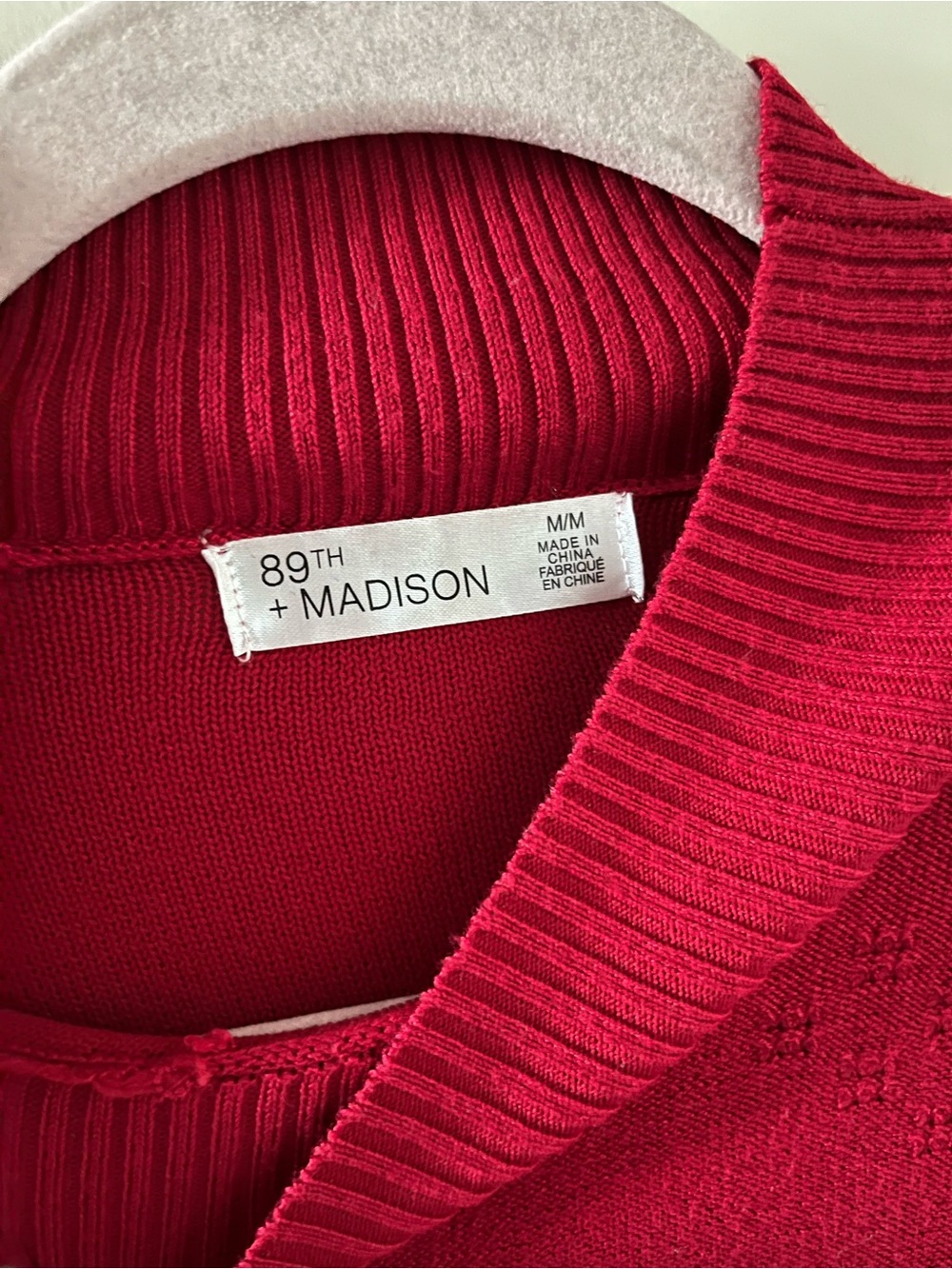 Red sweater - Picture 3 of 5